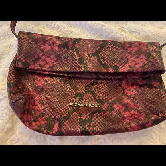 Michael Kors Handbags - Michael Kors Snakeskin Clutch Handbag